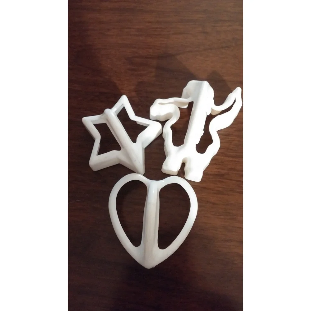 Hutzler plastic cookie cutters, set of 7